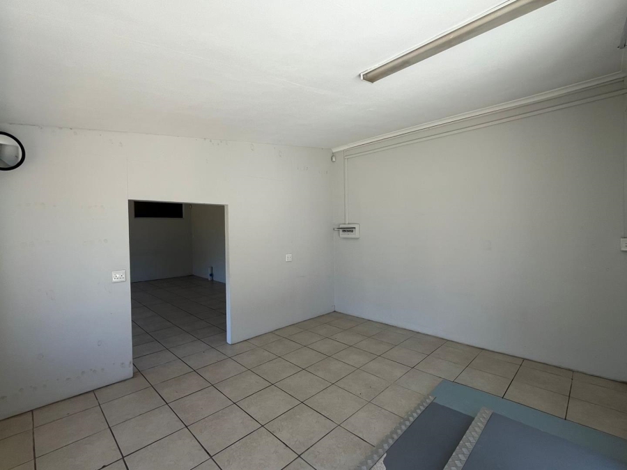 1 Bedroom Property for Sale in Walmer Eastern Cape